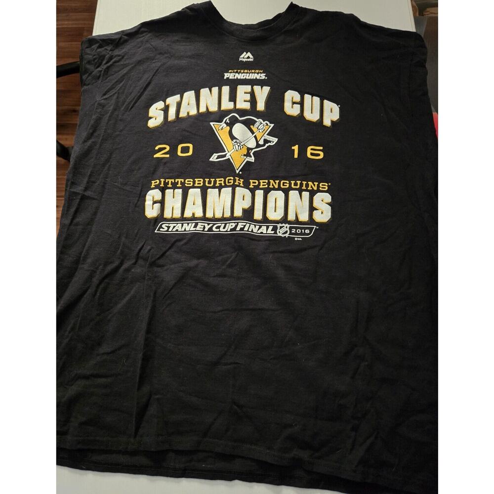 Men's Pittsburgh Penguins NHL Majestic T-Shirt - 2XL